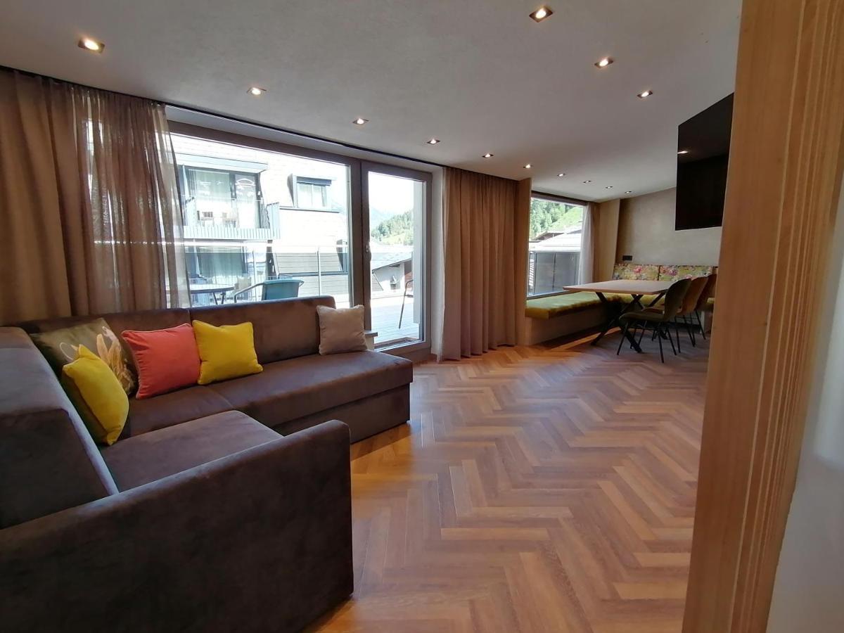 Haus Marion Haueis Ξενοδοχείο Σανκτ Αντόν αμ Άλμπεργκ Εξωτερικό φωτογραφία